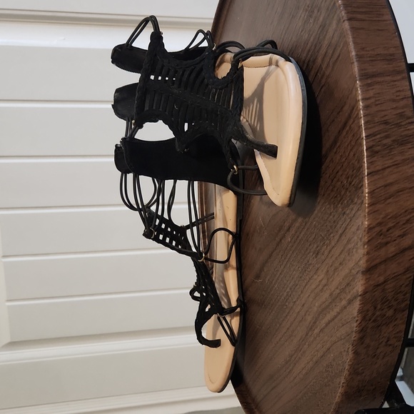 Pennington Sandal - Picture 2 of 3